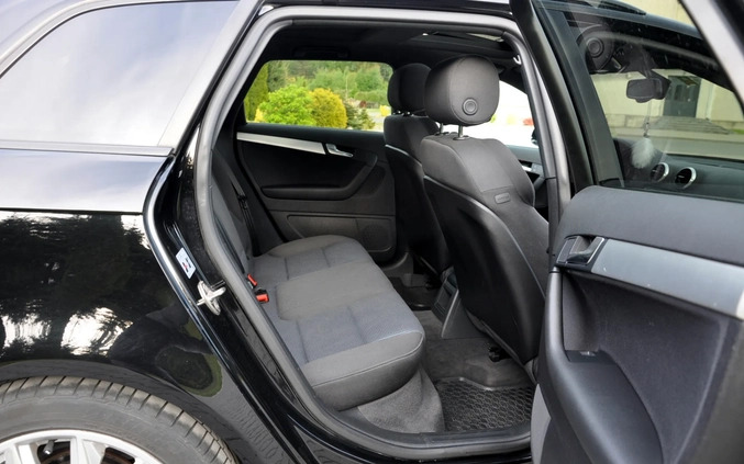 Audi A3 cena 44900 przebieg: 199895, rok produkcji 2011 z Moryń małe 704